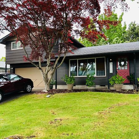Emerald City 3 Bedroom 1 Bath Home Eugene Ngoại thất bức ảnh